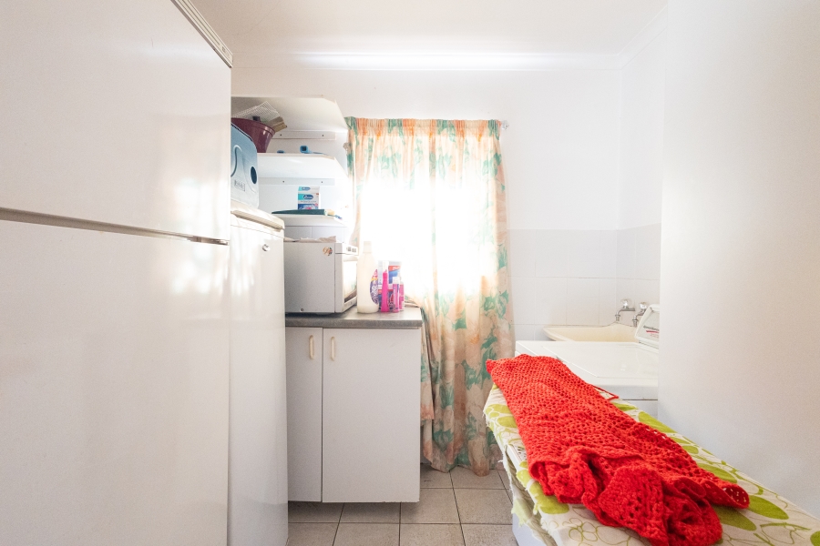 4 Bedroom Property for Sale in Sonstraal Heights Western Cape